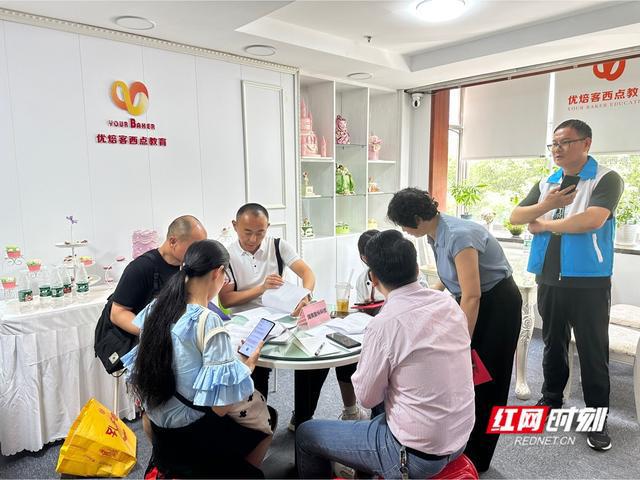 TVT体育以技筑梦 残疾人走进“就业的春天”(图4)