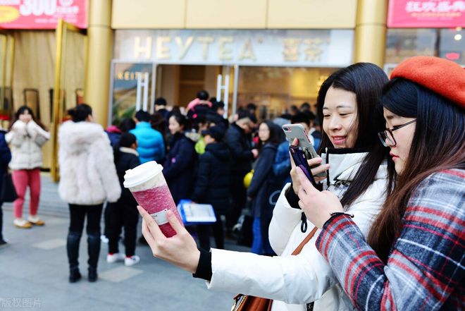 内卷的奶茶店生意北上广半年关闭10万家只有10%的门店赚钱(图3)